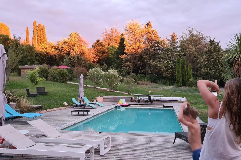 Chalet Bois Cosy Avec Piscine Aix Nature Aix-en-Provence Luaran gambar
